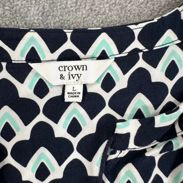 Crown & Ivy Blue Print Sleeveless Blouse Women's Large V-Neck Ruffle Hem Tassel - Image 3