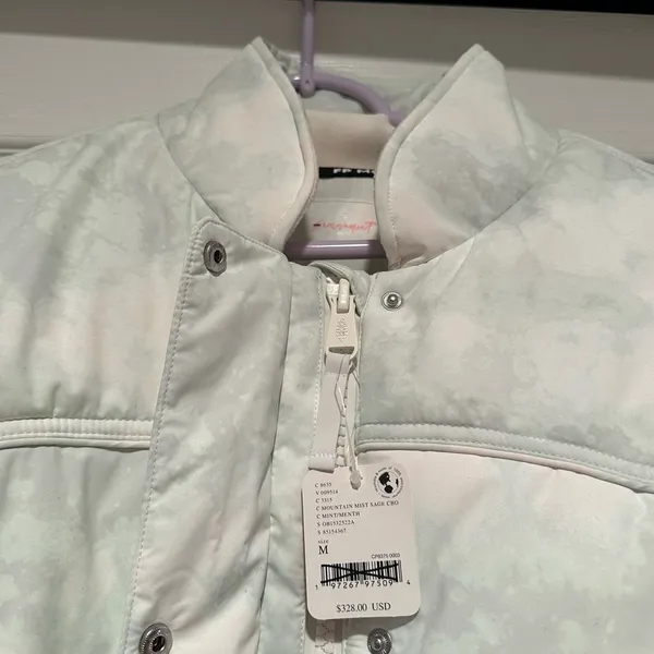 Free People Movement Bunny Slope Printed Puffer Mountain Mint Sage Medium NWT - Image 7