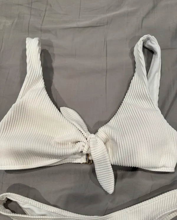Hollister Bikini Set - Image 2