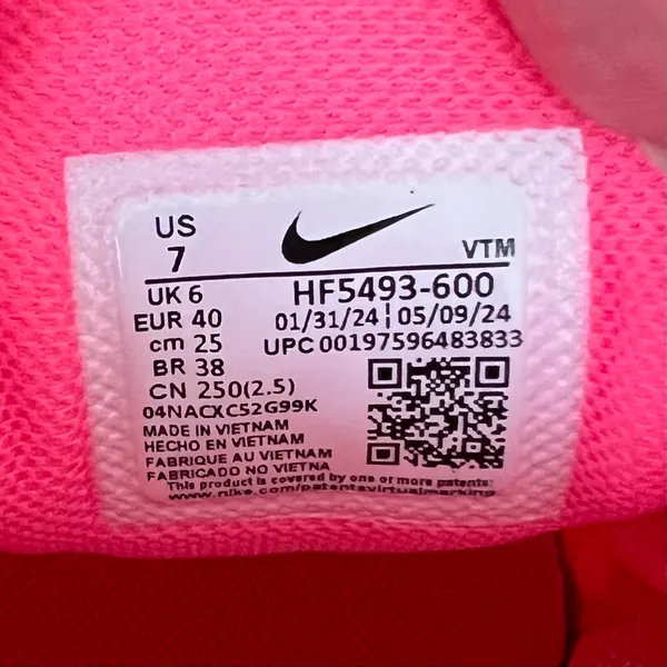 New NIKE Air Zoom Vomero 5 'Hot Punch’ - Image 9