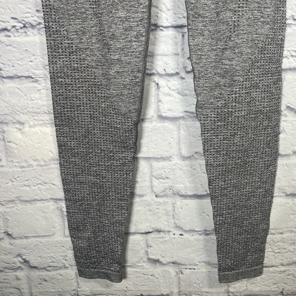 Gymshark Women's Seamless Workout Leggings Grey Marl Sizes‎ medium - Image 4