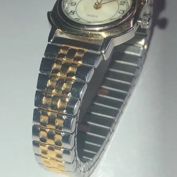 Capezio Vintage Silver Tone Gold Tone Stainless Steel Classic Watch NEW BATTERY - Image 2