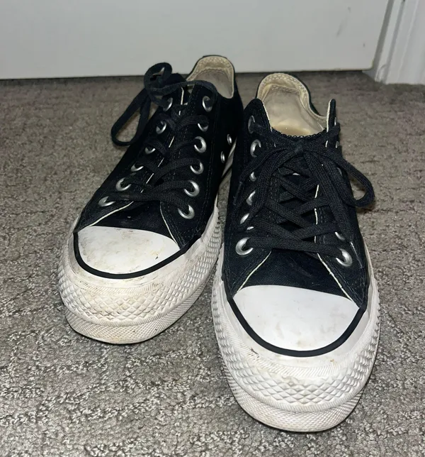 Converse Black Lowtop - Image 2