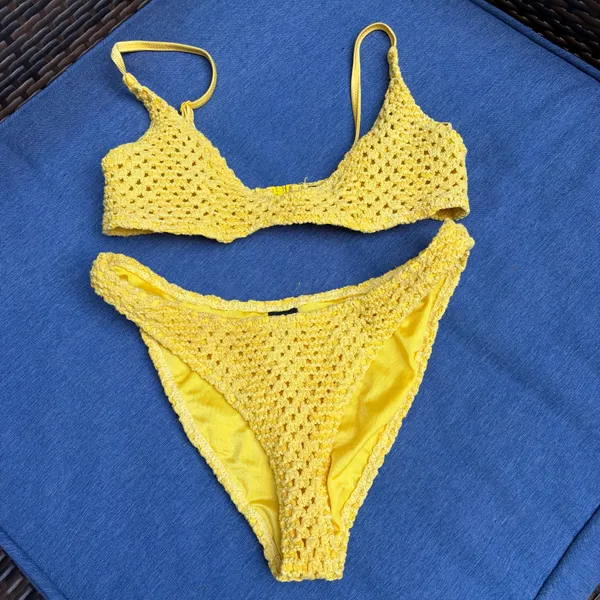 Triangl Bikini - Image 2