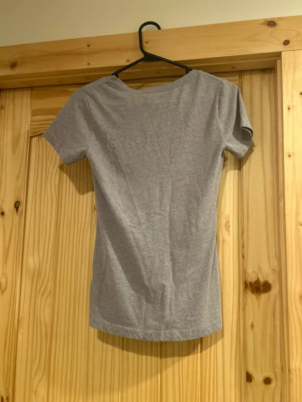 Gray USA T Shrit Size M - Image 3