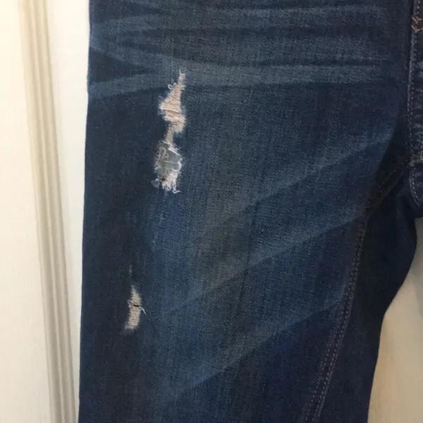 FINAL MARKDOWN Express Distressed Jeans (0) - Image 6