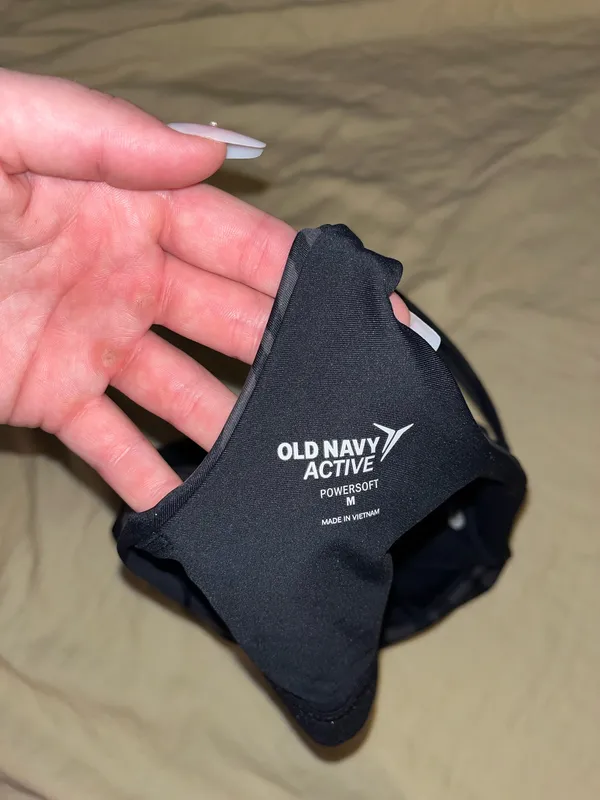 Old Navy Active Powersoft Sports Bra Longline - Image 3