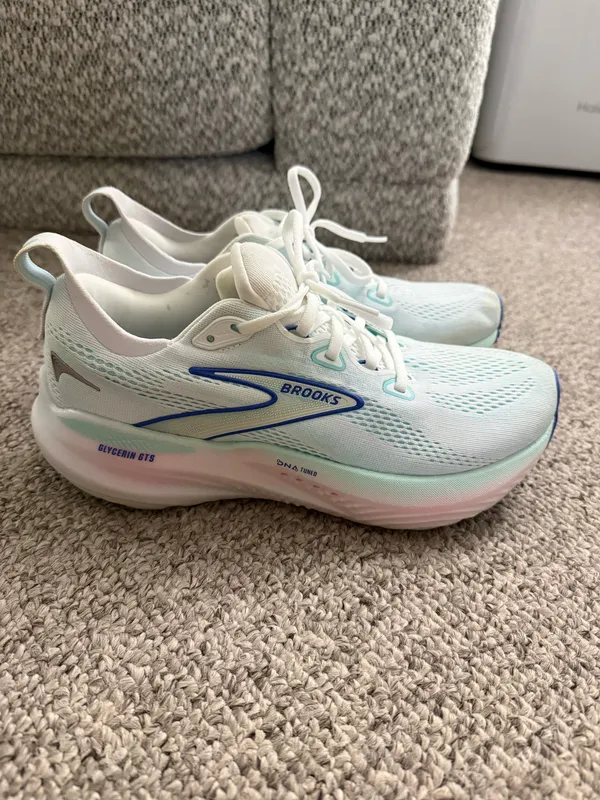 Brooks Running Shoes - Image 6