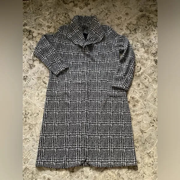 Nice,soft,very COMFY trench coat/long jacket 🖤🤍🖤 - Image 4