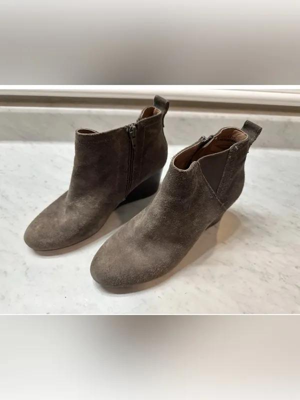 Vionic Paloma Weather Resistant Suede Ankle Booties Gray Size 7 Wedge Heel - Image 2