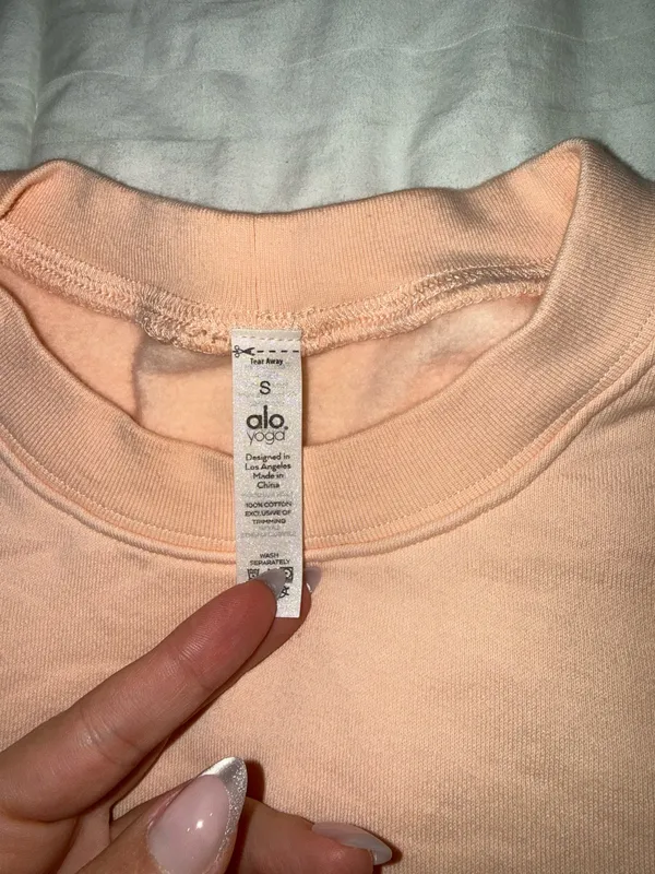 Alo cropped sweatshirt (top only) - Image 2