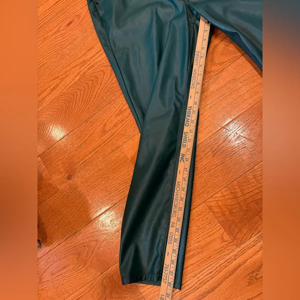 Torrid Dark Green Faux Leather Pants Size 18 Plus Coated Pull-On Dark Academia - Image 7