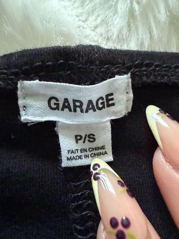 Garage Black Cropped Corset Top - Image 4