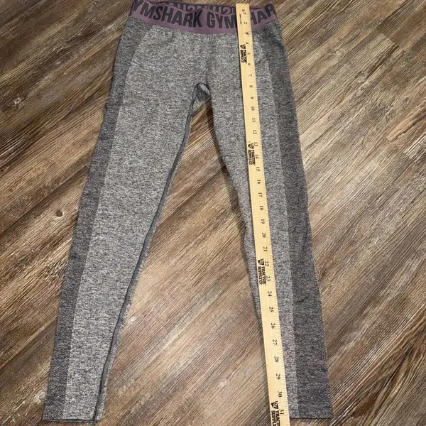 Gymshark Women’s Gray Toned Low Rise‎ Training Athletic Logo Legging Size XS - Image 3