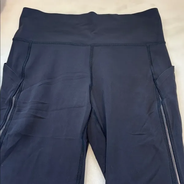 Lululemon Pace Perfect  Cropped Legging - Image 5