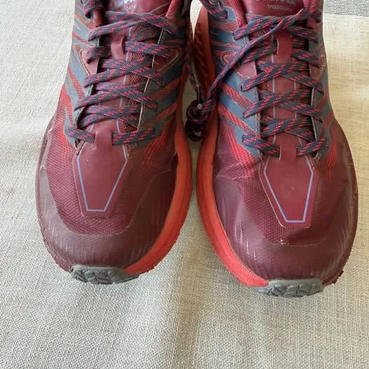 Hoka One One Running Shoes Womens Size 8.5 Speedgoat 4 Red Maroon Sneakers Gym - Image 10