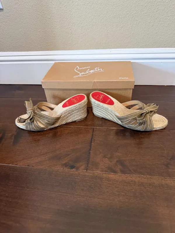 Christian Louboutin Tiburon Natural Strappy Wedge Heels Sandals Size 8 - Image 4