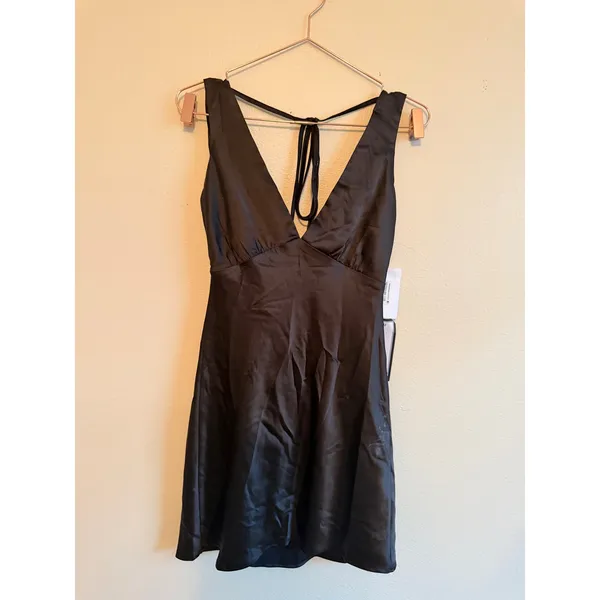 Emerald Sundae Dress Women XS Black Satin Cowl Back Mini Cocktail Party JZE5571 - Image 4