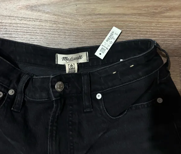 Madewell “The Perfect Jean Short” black denim raw hem woman’s size 27 NWT - Image 2