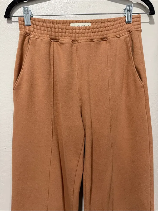 Abercrombie & Fitch Soft A&F wide leg Pull On fleece Sweatpants with pockets - Image 3