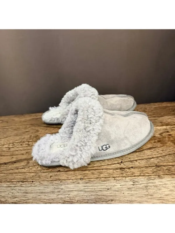 UGG Scuffette Size 6 - Image 9