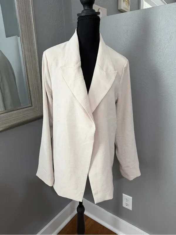 NWT Joie lightweight, open cream blazer subtle crinkle-texture notched lapel SM - Image 2