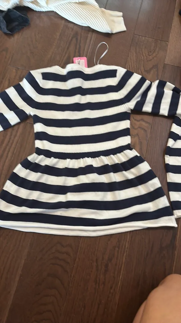 Edikted Top Long Sleeve White and Blue Stripped - Image 3