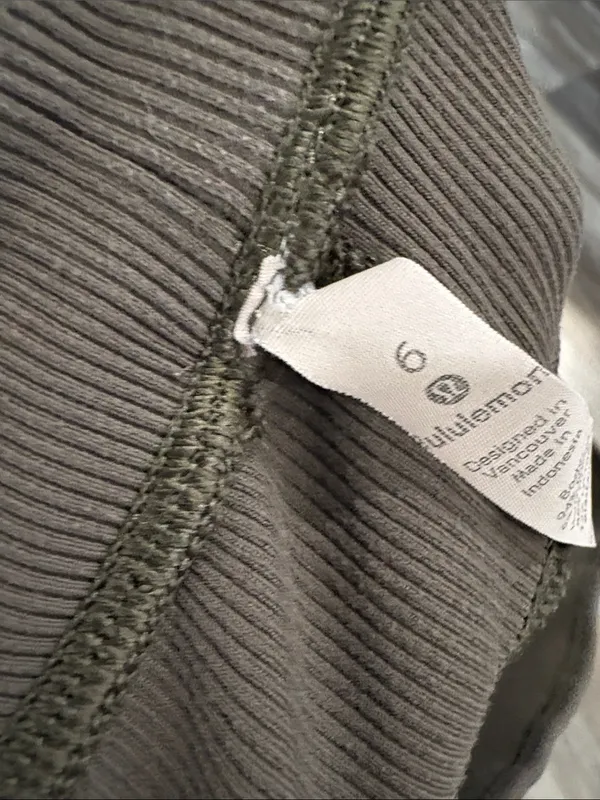 Lululemon Dance Studio Mid-Rise Pants Army Green size 6 - Image 7