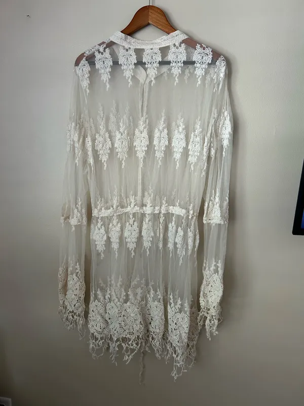 Cream colored lace sheer cardigan Size L - Image 8