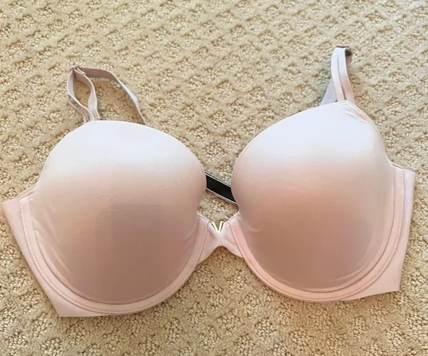 Victoria's Secret Bra (NWT) - Image 3