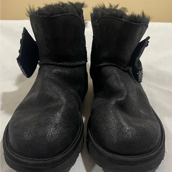 UGG Black Women's Slippers with Sequin Bow - Image 4