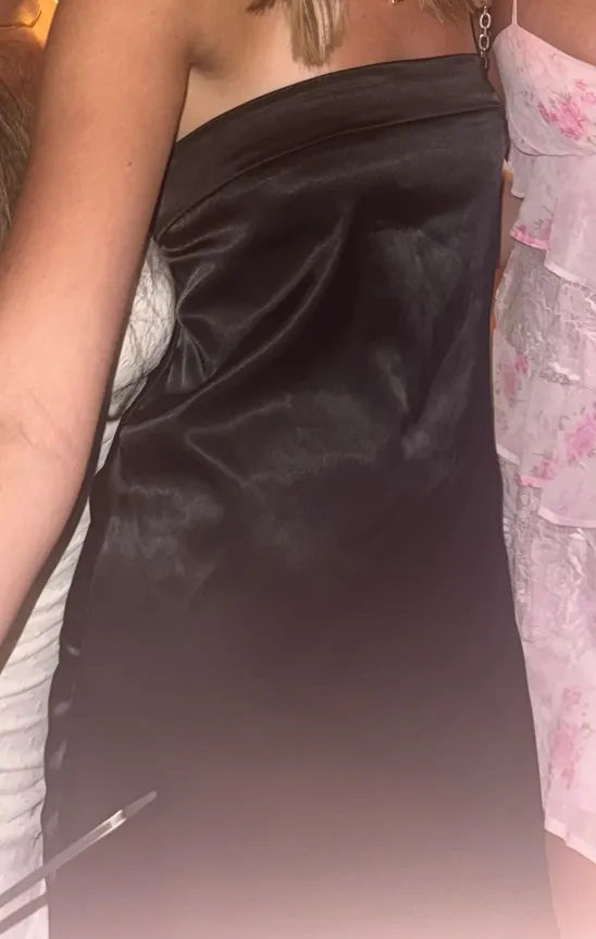 Black Strapless Short Dress - Image 3