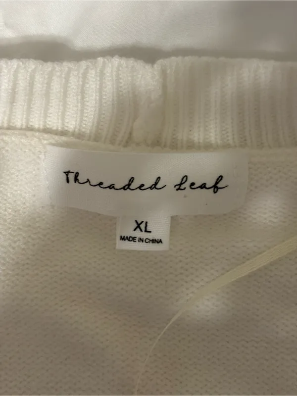 Threaded Leaf Teddy Bear Applique Knit Cardigan White NWT XL - Image 2