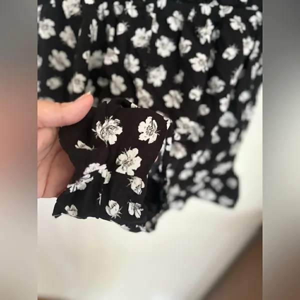 Abercrombie Fitch Black Floral Romper Front Cutout Pockets 3/4 Sleeve S - Image 8