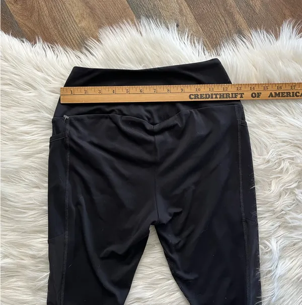 Gymshark women's black mesh panel with pockets size XS/S black leggings - Image 6