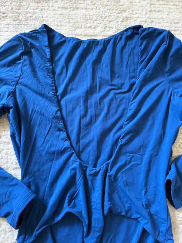 SKIMS Fits Everybody Long Sleeve Low Back Bodysuit - Image 6