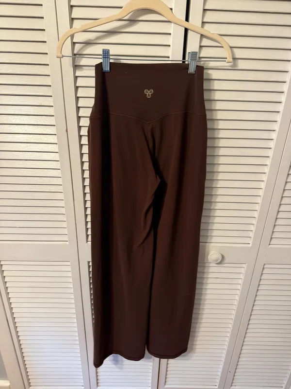 Aritzia Pants Butter Asana  - Image 4