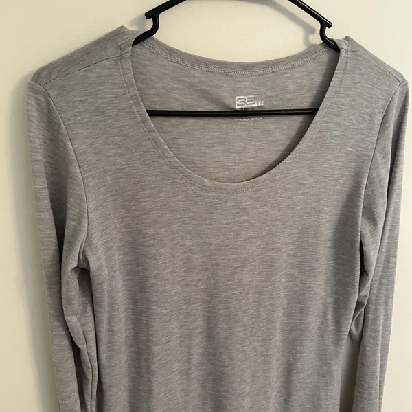 32 Degrees Heat Long Sleeve Thin Gray Shirt Size Large outdoor layer camping - Image 4