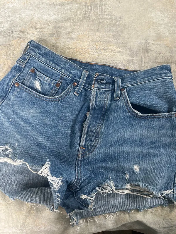 Levi’s Shorts - Image 4