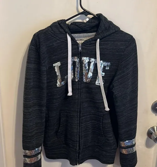 Reflex hoodie medium with glitter. Gray. Very nice condition. Soft and cozy - Image 6