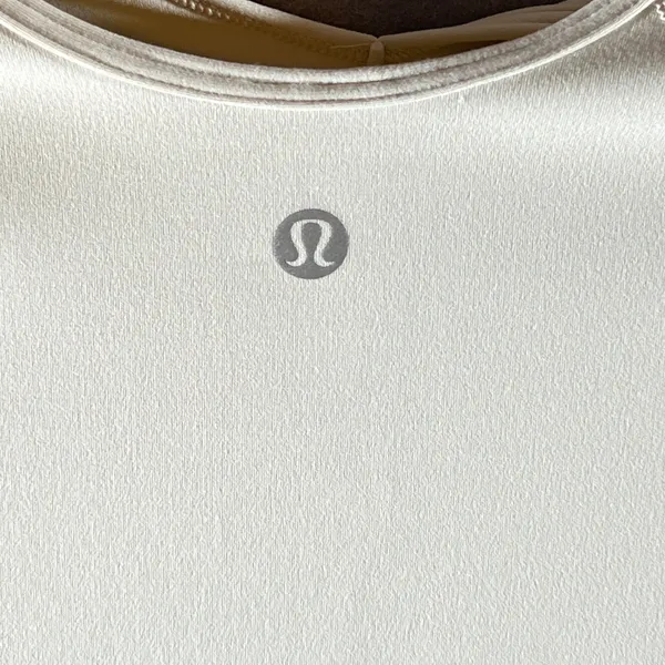 88 |‎ Lululemon Align Long Sleeve Beige Tan VNeck Cropped Womens 4 Balletcore - Image 3