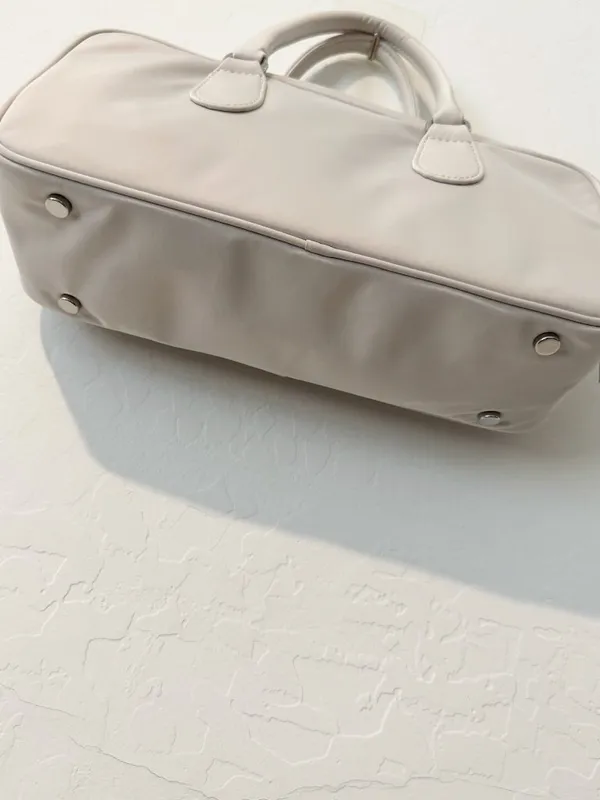 Wilfred Aritzia Lina Bag Ivory Matte Pearl Satin Bowler Zip Handbag 90s Coquette - Image 7