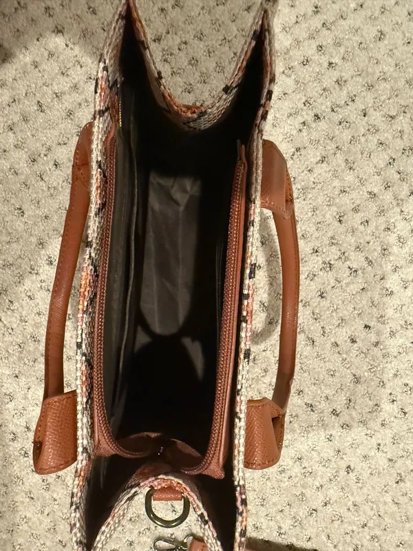 Wrangler Purse Crossbody - Image 3