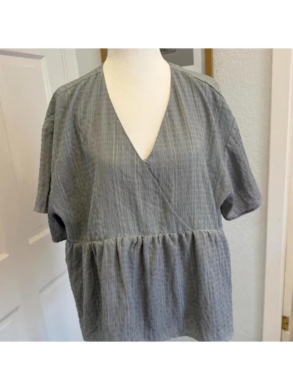 A New Day Sage Green Textured Peplum Blouse | V-Neck Short Sleeve | Size M - Image 2