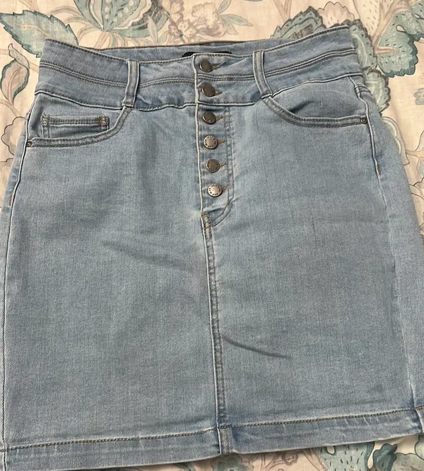 Button Up Demin Skirt - Image 3