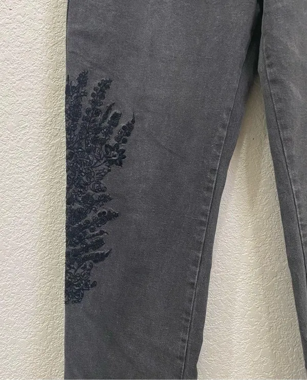 FREE PEOPLE We The Free OB737354 Embroidered Girlfriend Jeans Size 29 - Image 11