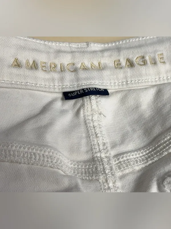American Eagle White Super Stretch Raw Hem Denim Mini Skirt Size 00 - Image 10