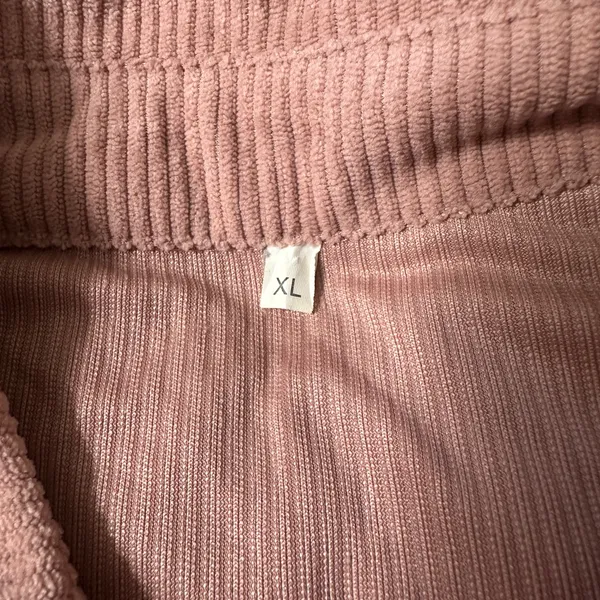Woman’s Corduroy Pink Button Up Shirt Blouse Shirt Shacket size XL - Image 3