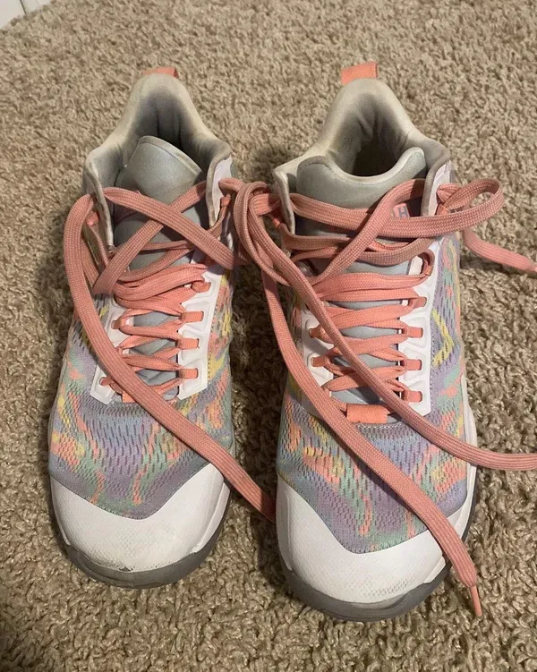 Moolah Volleyball Shoes Size 9 - Image 3