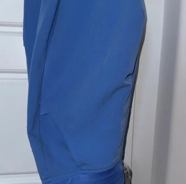 Figs ceil blue scrub set - Image 4